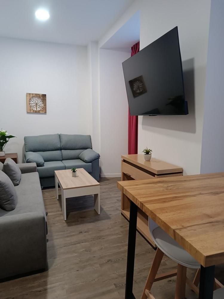 Apartamentos Turisticos Avila Puerta De San Vicente 0-2 Exteriér fotografie